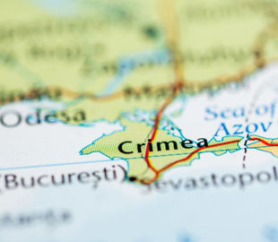 У президента Зеленского рассказали о количестве обращений в чат-бот для крымчан