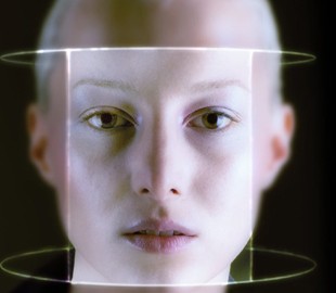 Искусственный интеллект Amazon обвинили в предвзятости к расе человека