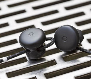 Google облегчила мониторинг батареи и поиск наушников