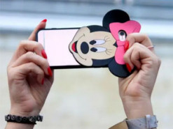 Ученые рассказали о негативном излучении от смартфонов и его связи с онкологией