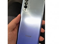 Опубликовано живое фото смартфона Honor X20