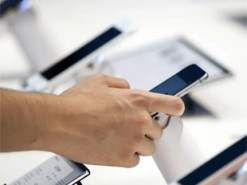 Усі смартфони в Росії можуть різко подорожчати