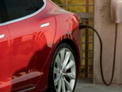 Tesla предлагает серьезное повышение плотности энергии батареи