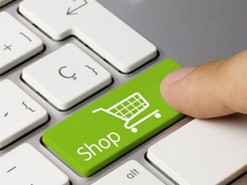 21-летний луганчанин в КПВВ "Станица Луганская" лишился компьютерной техники, заказанной в Днепре