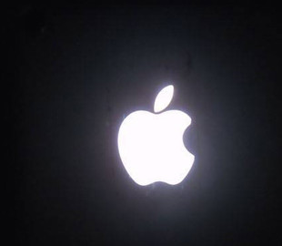 Apple уличили в рекламе своих сервисов в меню настроек iOS