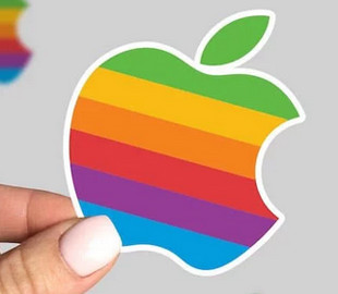 Apple запатентовала iPhone с двумя экранами