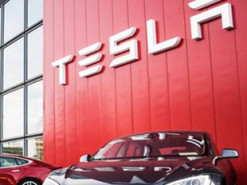 Цена акций Tesla достигла рекордного уровня после выхода квартального отчёта