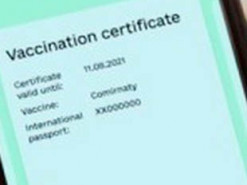 ЄС змінив правила для подорожей всередині блоку — вільно зможуть пересуватися туристи із ковід-сертифікатами