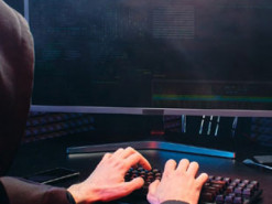 Хакери закидали співробітників російських компаній пропозиціями продати дані