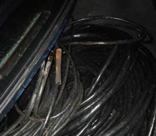 Полицейские задержали 38-летнего вора телефонного кабеля