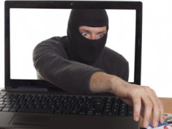 Интернет-мошенник обманул женщину на 53 тысячи гривен