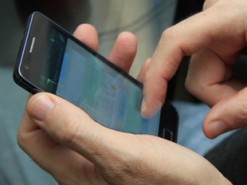 Назван современный смартфон с самым плохим аккумулятором