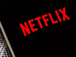 Гай Пирс и Айла Фишер озвучат паука и змею в новом мультфильме Netflix "Назад в Аутбэк"