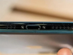 Як правильно очистити зарядний порт на смартфоні, не пошкодивши контакти