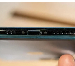 Як правильно очистити зарядний порт на смартфоні, не пошкодивши контакти