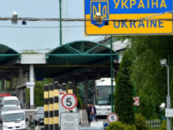 Тривоги не лякають: за чим європейці масово їдуть в Україну навіть під час війни