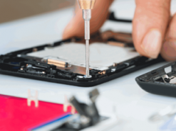 Apple призвали признать право потребителей ремонтировать iPhone где угодно