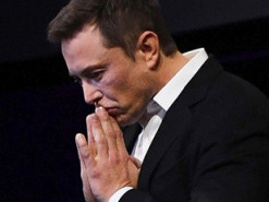 Акции Tesla упали в цене, а Илон Маск потерял 16,5 млрд долларов: чего ожидать инвесторам