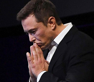Акции Tesla упали в цене, а Илон Маск потерял 16,5 млрд долларов: чего ожидать инвесторам
