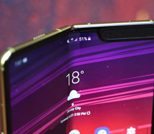 Samsung показала обновлённый Galaxy Fold