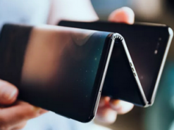 OnePlus запатентовала складывающийся втрое смартфон
