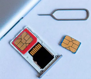 Samsung убрала карты памяти из новых смартфонов