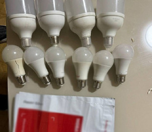 Пакував психотропи у лампочки та збував поштою – у столиці затримали наркоторговця та вилучили «товару» на півмільйона гривень