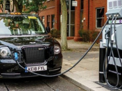  В Британии с 2022 года все новые дома будут оснащать зарядками для электрокаров