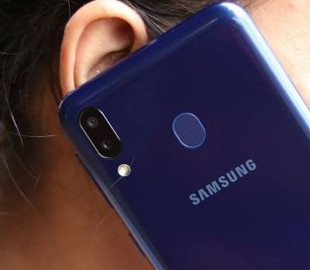 Cмартфони Samsung можуть повторити долю Huawei