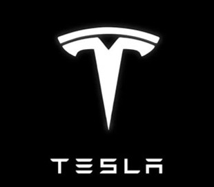 Tesla проведет собрание акционеров и хочет оставить Денхолм главой совета директоров
