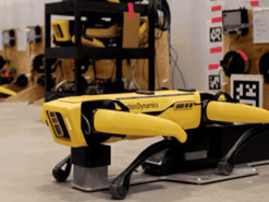 Робопес Boston Dynamics научился заряжаться самостоятельно