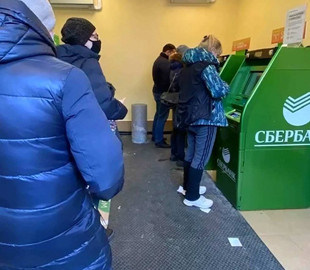 Через два месяца на доставку, сервисы и вкусную еду у россиян не будет денег - Павел Каныгин