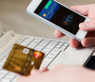 Псевдобанкір виманив у жінки 100 тисяч гривень