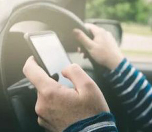 В Японии за использование телефона за рулём начнут сажать в тюрьму
