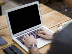 Мошенники дурят украинцев с помощью «1000 гривен за вакцинацию»