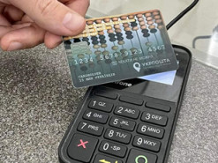 «Укрпошта» показала, який вигляд матимуть її банківські картки