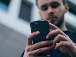 Що відключити на телефоні, щоб він довше не розряджався