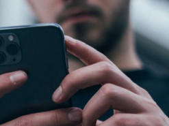 В Україні засудили студента, який створив групу у Viber і писав, де роздають повістки