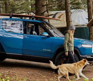 Производитель электрических пикапов Rivian привлечёт больше средств, чем ожидалось