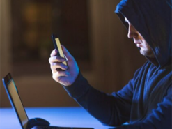 Поліція повідомила про підозру інтернет-шахраю, який ошукав громадян на понад 75 тисяч гривень