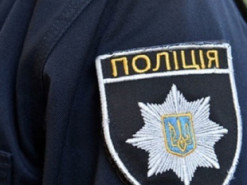 На Вінниччині жінка знімала на телефон військову техніку та відправляла в телеграм-канал