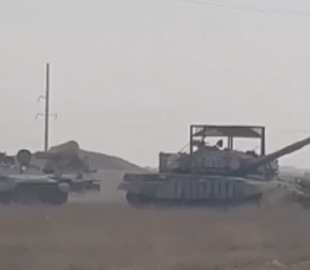 "Гриль" против "Джавелинов": в сети показали видео российского танка в Крыму с "суперзащитой"
