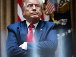 Трамп получил в Twitter уже третью метку