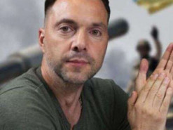 Арестович одной картинкой показал, как к нему относятся украинцы