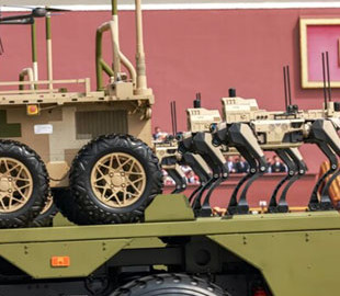 Китай експериментує зі ШІ для управління зброєю на основі поведінки хижаків — WSJ