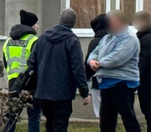 В Україні судитимуть "журналіста", який видурював у людей гроші