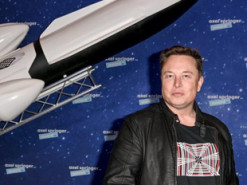 Компания SpaceX повторит свой рекорд по доставке спутников на орбиту