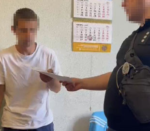 Жителя Кривого Рогу викрили у сексуальній експлуатації дітей та створенні порно