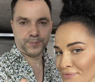 Астаф'єва похизувалася кумедним знімком з Арестовичем: "Пан Олексій знається на жестах"