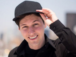 Дуров назвал "аморальным" сбор личных данных пользователей Facebook и WhatsApp